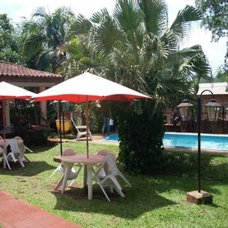 El Guembe Hostel House Puerto Iguazú Exterior foto